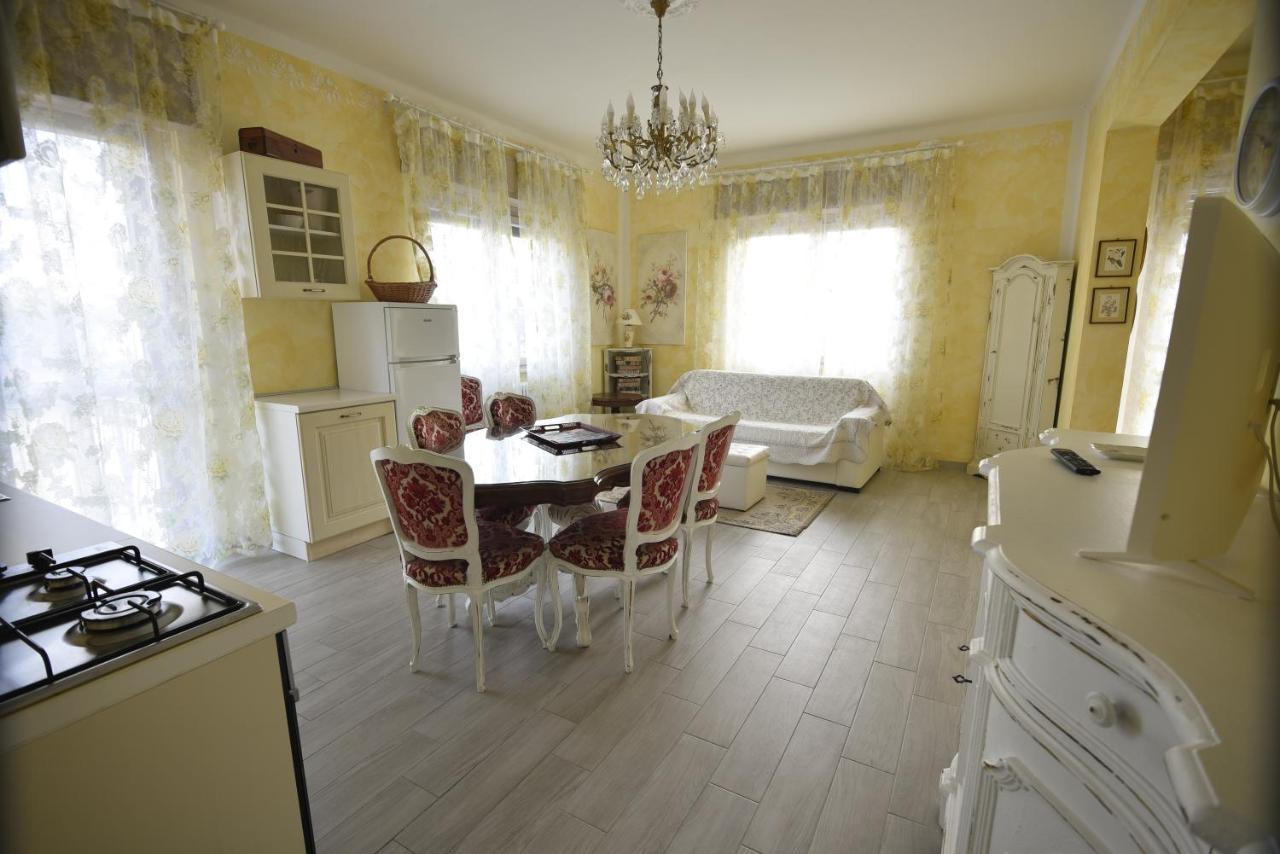 Le Bouganville Apartment Desenzano del Garda Exteriér fotografie